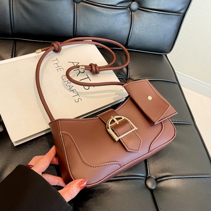 Classic Everyday Shoulder Bag – Adjustable Strap & Minimalist Design
