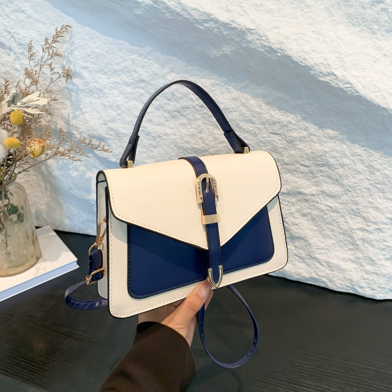Classic Everyday Shoulder Bag – Adjustable Strap & Minimalist Design