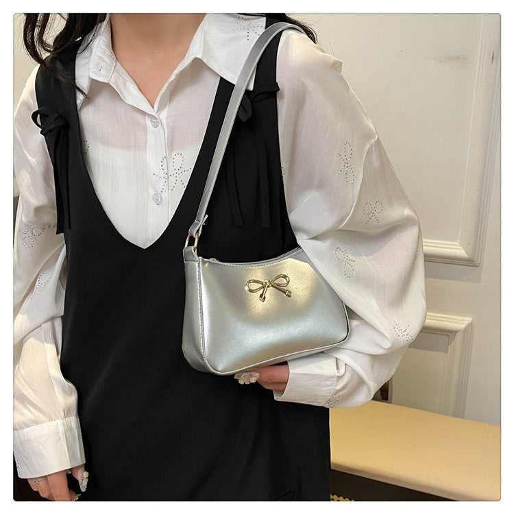 Classic Everyday Shoulder Bag – Adjustable Strap & Minimalist Design