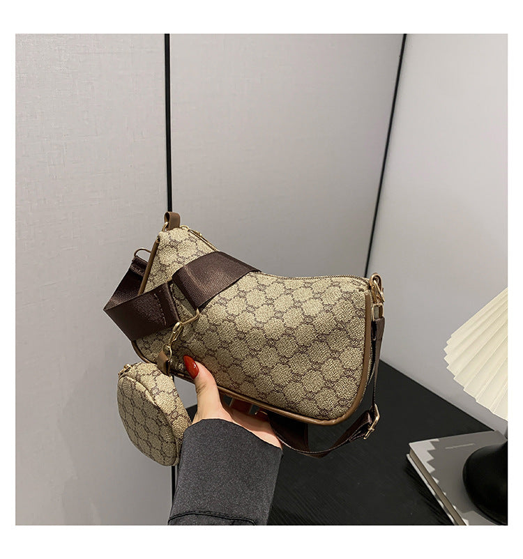 Trendy 2025 Tote Bag – Simple, Spacious & Stylish for Daily Use