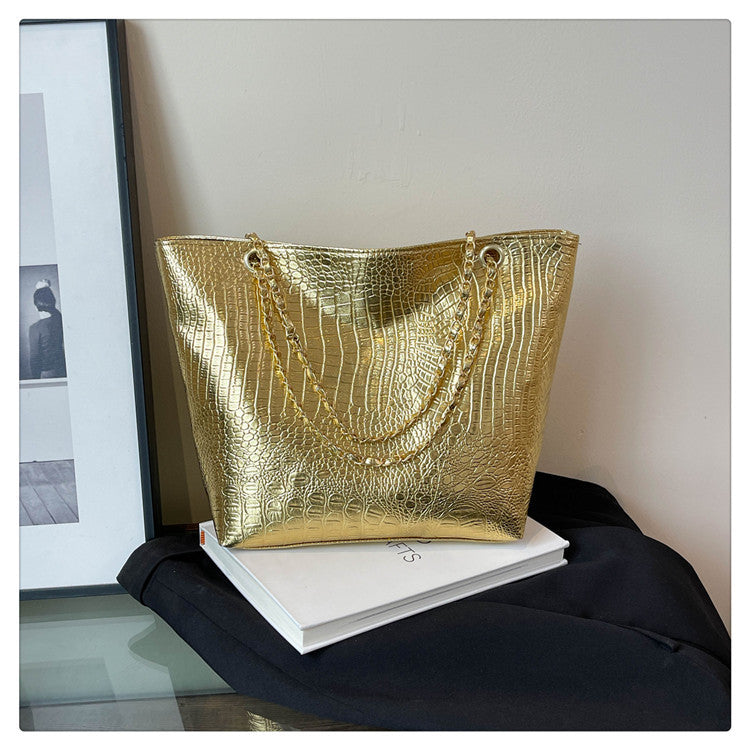 Classic Everyday Shoulder Bag – Adjustable Strap & Minimalist Design