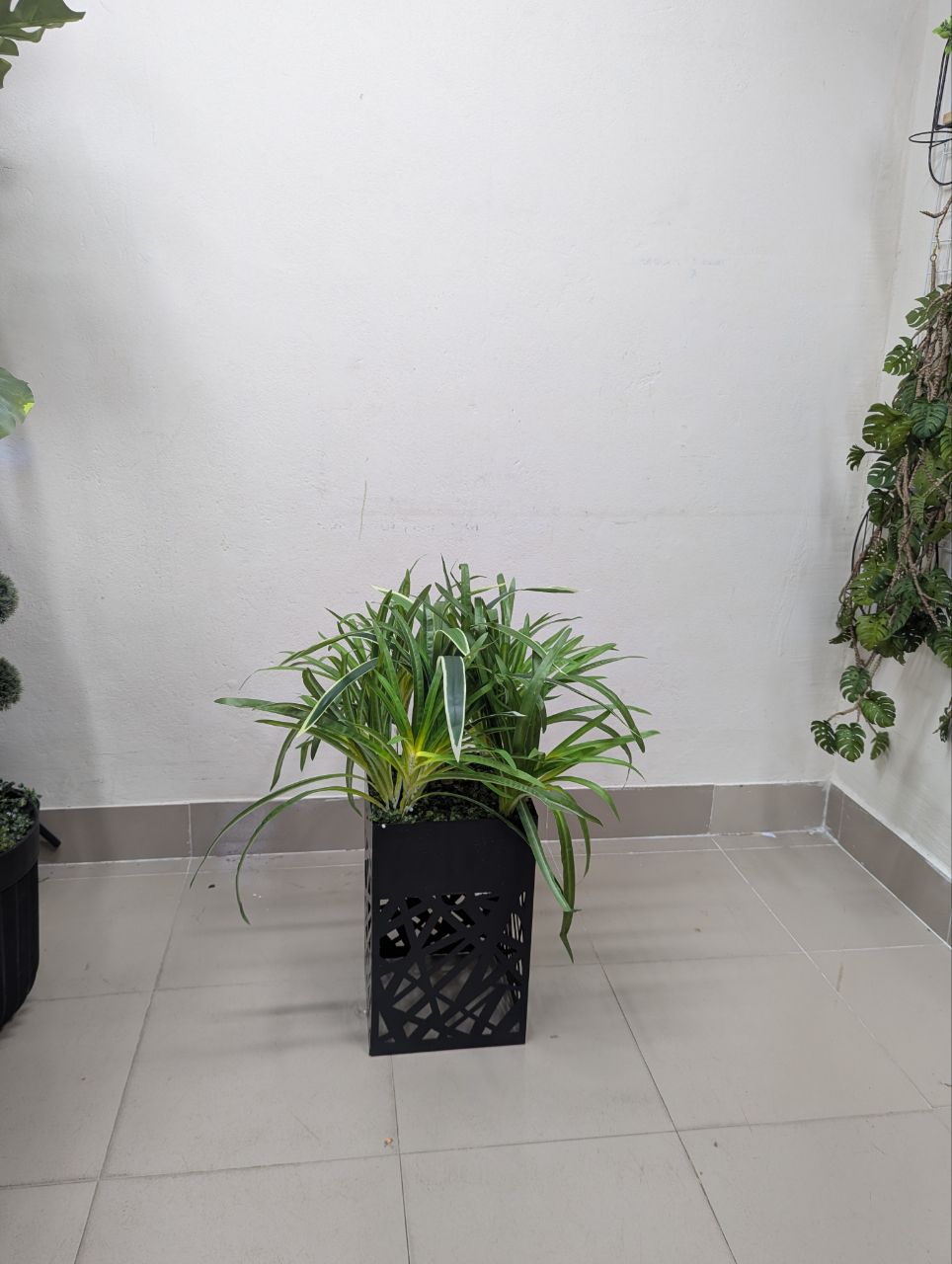 Geometric Luxe Artificial Foliage Display