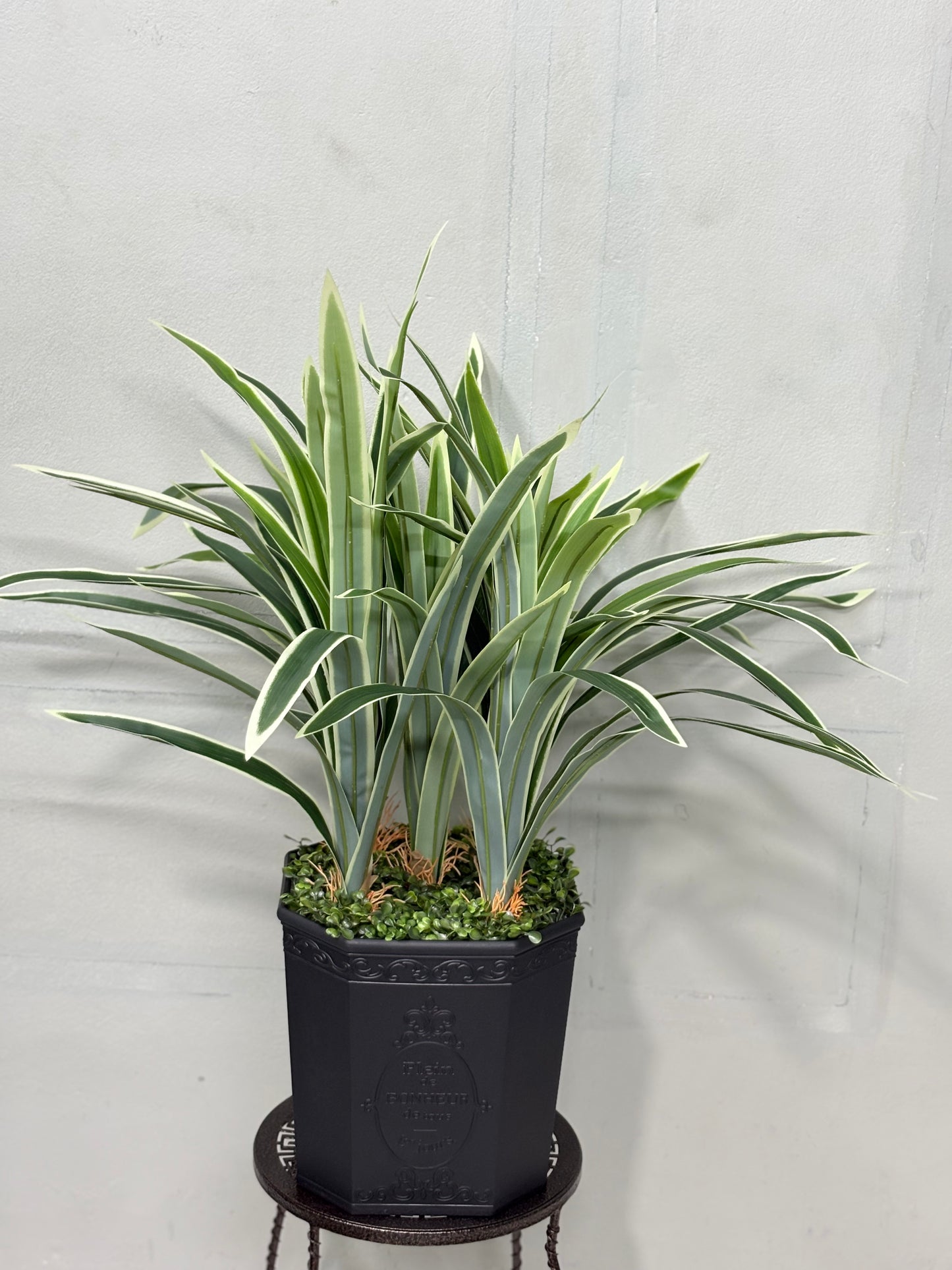 Long Spider Artificial Plant with Premium Planter – Perfect for Home & Office Decoration