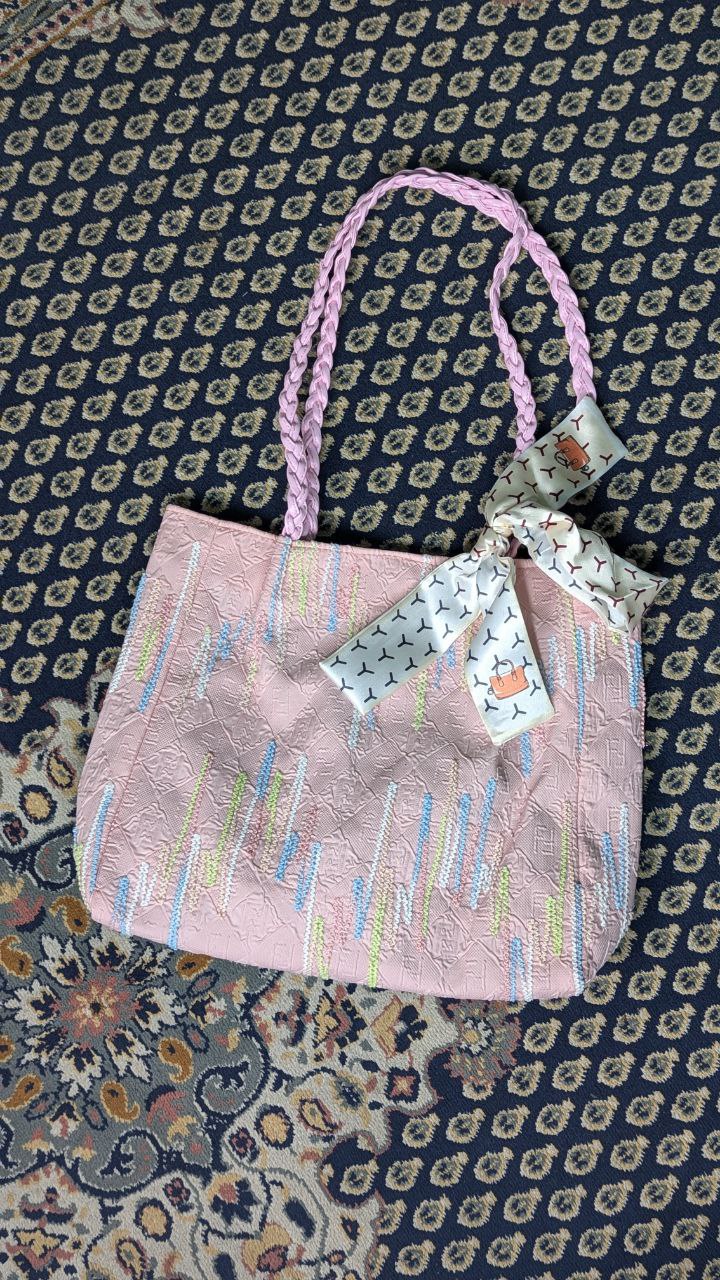 Attire Tote bag