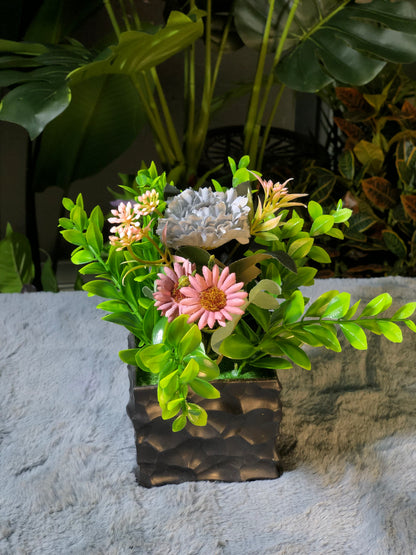 6 Pieces Flower Combo. 1200 Taka. Free Delivery.