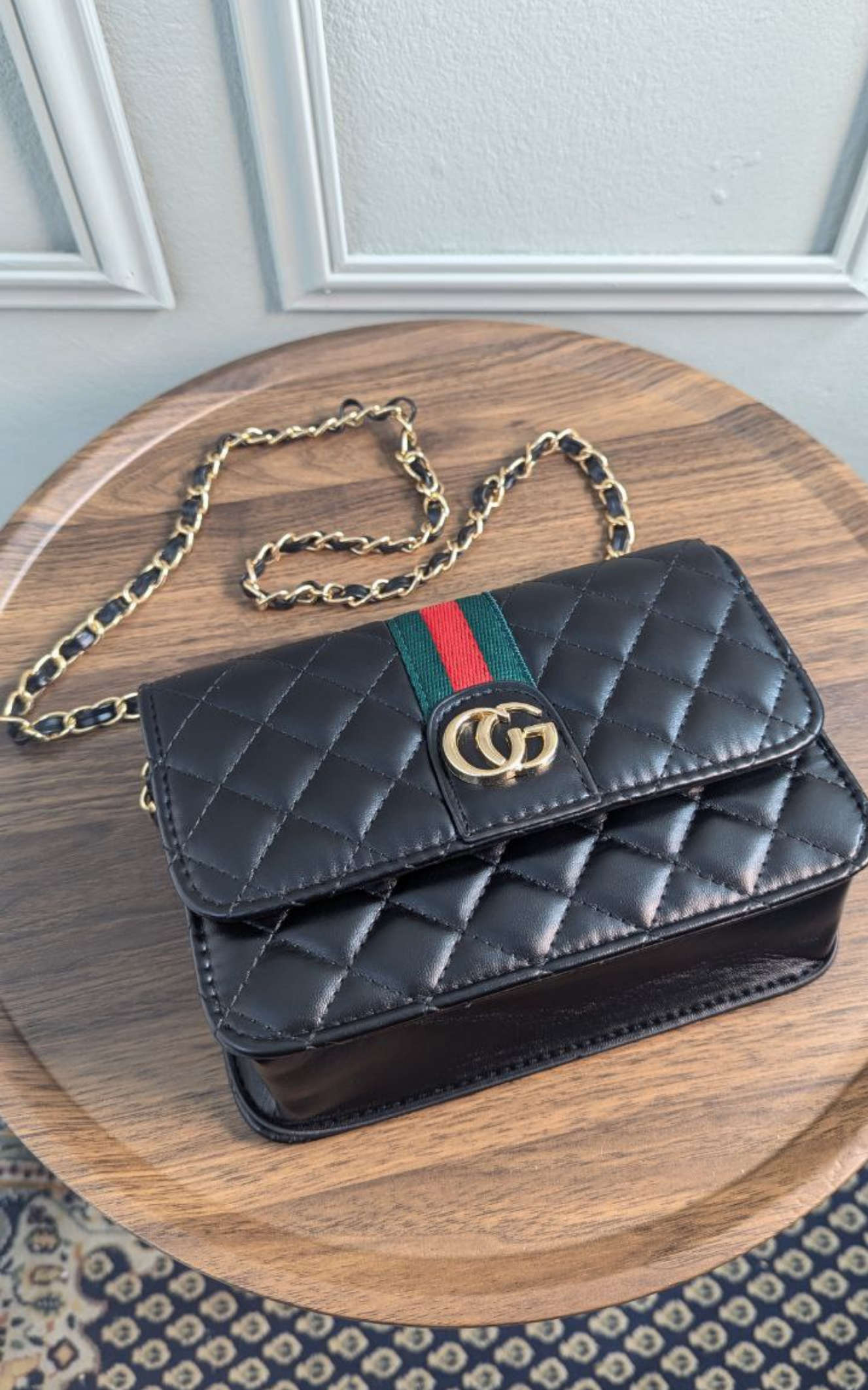 Attire Gucci-inspired shoulder bag