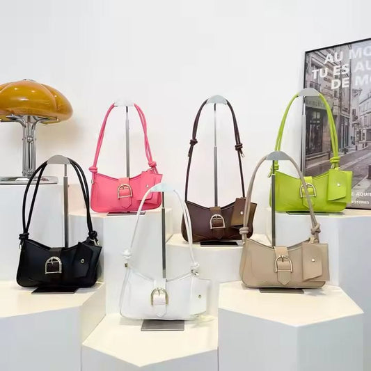 Classic Everyday Shoulder Bag – Adjustable Strap & Minimalist Design
