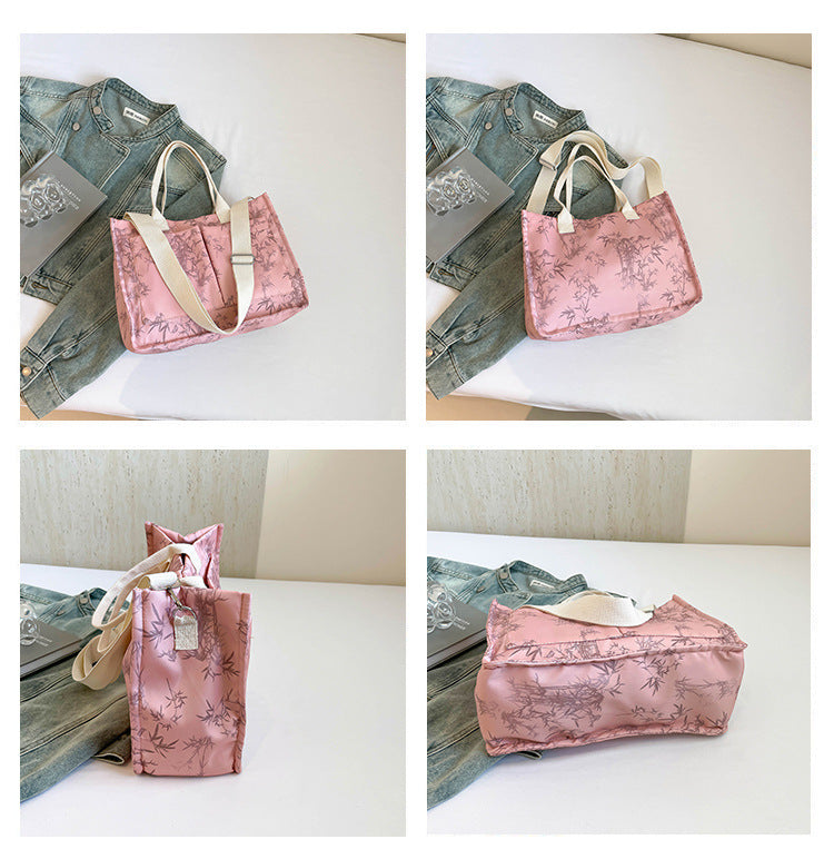 Classic Everyday Shoulder Bag – Adjustable Strap & Minimalist Design