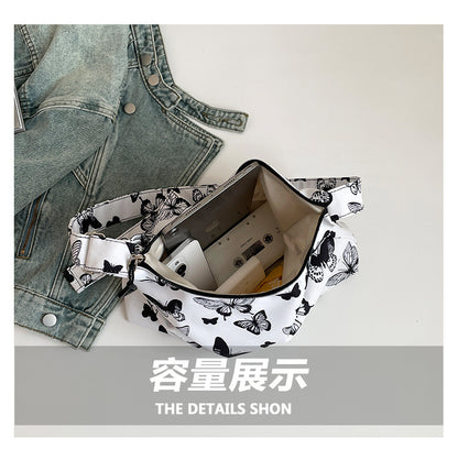 Classic Everyday Shoulder Bag – Adjustable Strap & Minimalist Design
