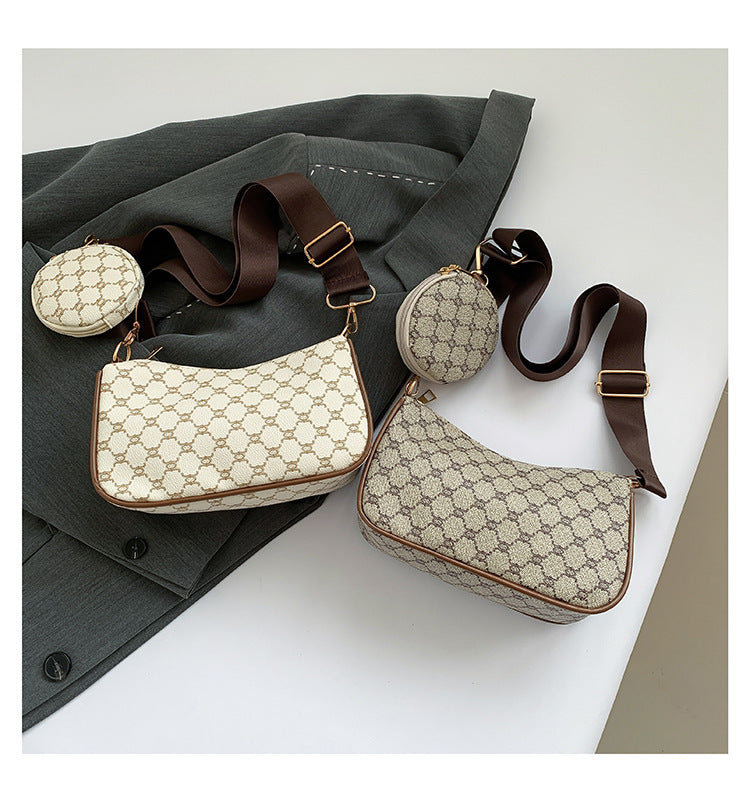 Trendy 2025 Tote Bag – Simple, Spacious & Stylish for Daily Use