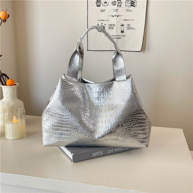 Classic Everyday Shoulder Bag – Adjustable Strap & Minimalist Design