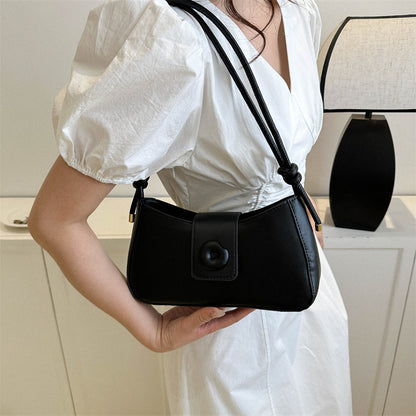 Classic Everyday Shoulder Bag – Adjustable Strap & Minimalist Design