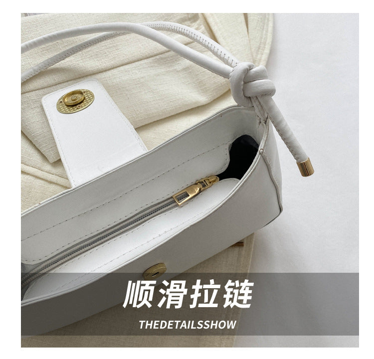Classic Everyday Shoulder Bag – Adjustable Strap & Minimalist Design