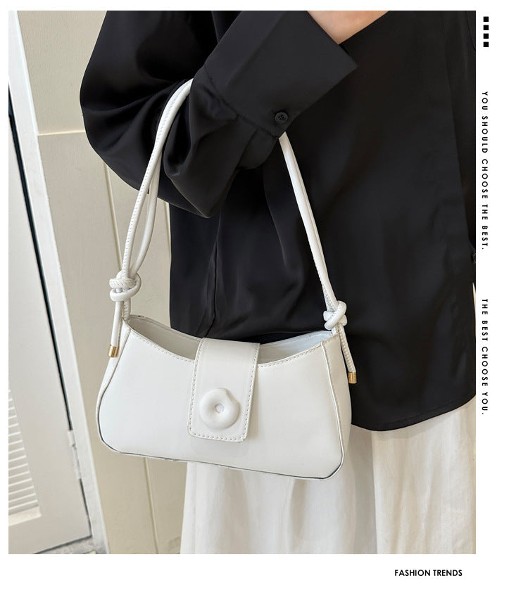 Classic Everyday Shoulder Bag – Adjustable Strap & Minimalist Design