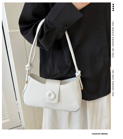 Classic Everyday Shoulder Bag – Adjustable Strap & Minimalist Design