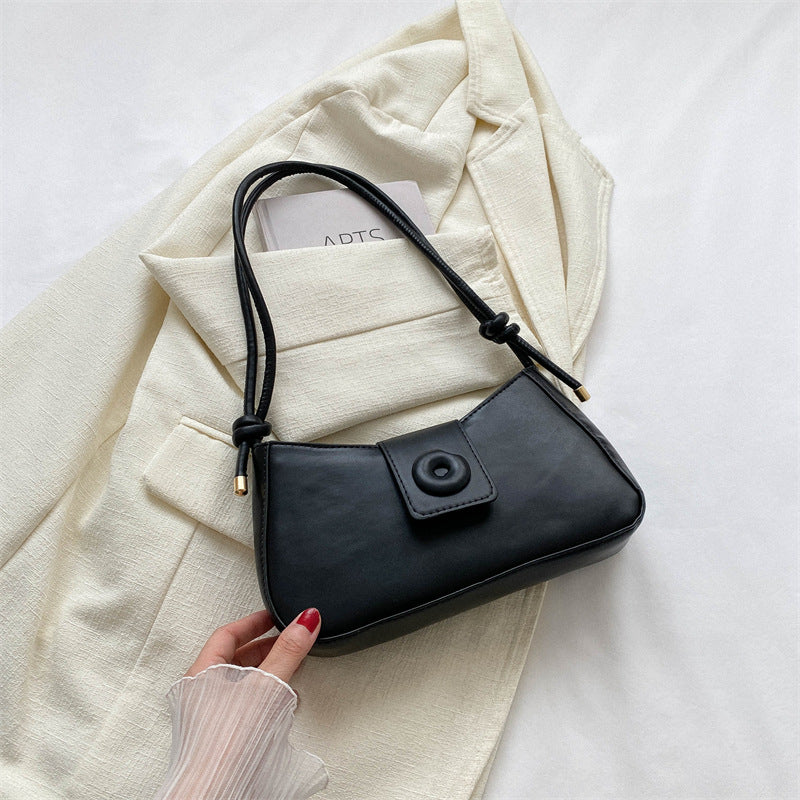 Classic Everyday Shoulder Bag – Adjustable Strap & Minimalist Design