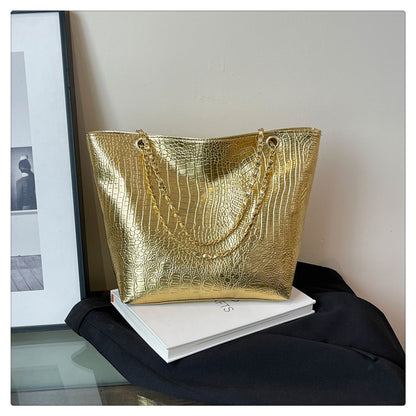 Classic Everyday Shoulder Bag – Adjustable Strap & Minimalist Design