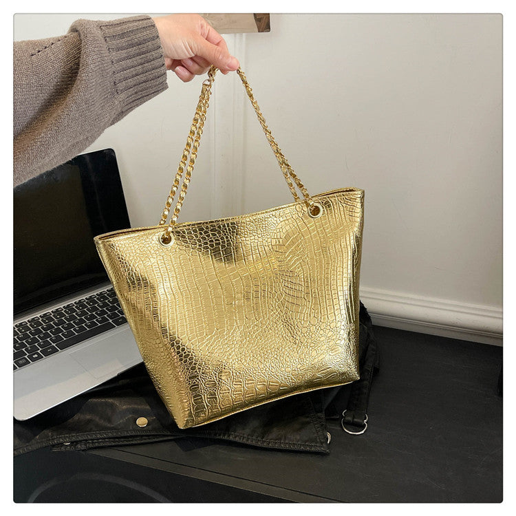 Classic Everyday Shoulder Bag – Adjustable Strap & Minimalist Design