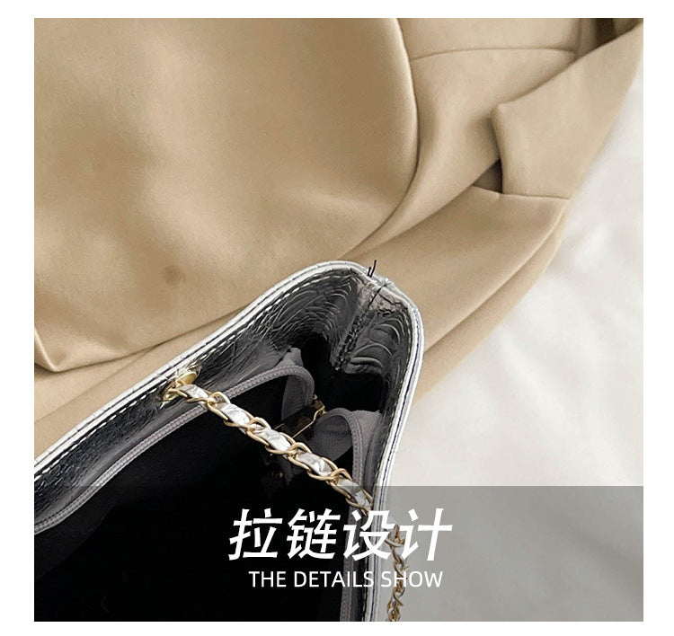 Classic Everyday Shoulder Bag – Adjustable Strap & Minimalist Design