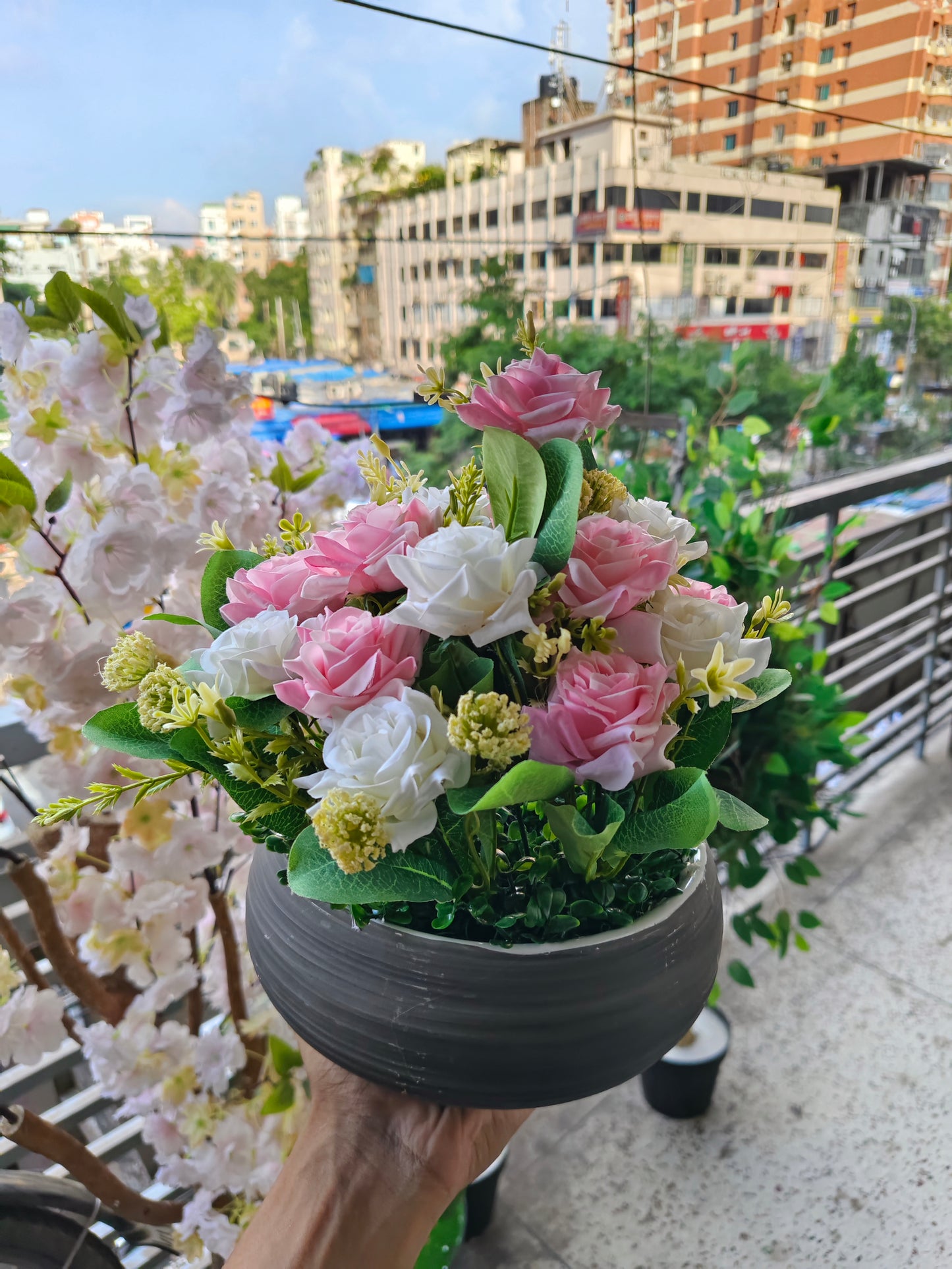 Flower ceramic pot