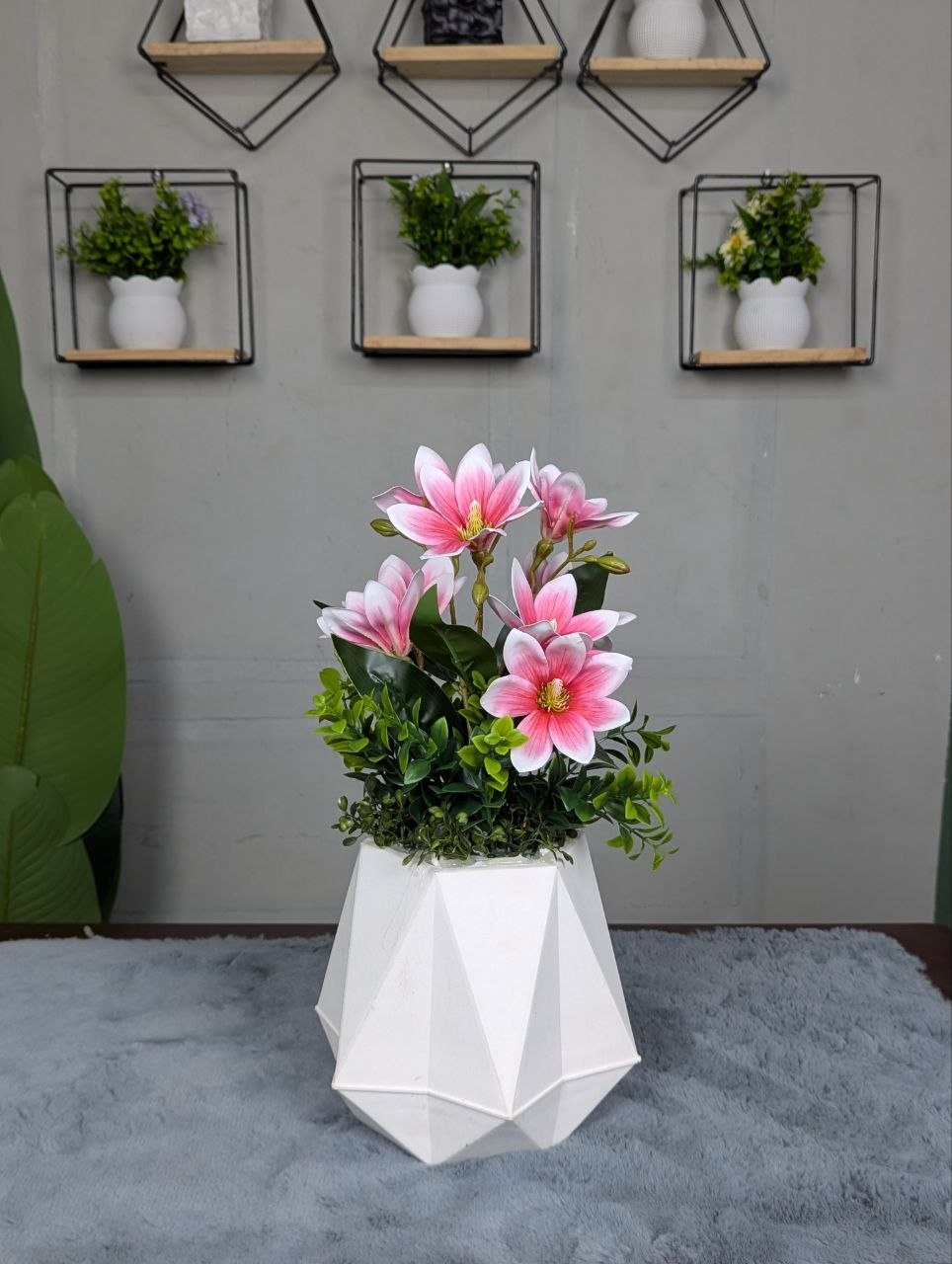 Artificial The Radiant Lily