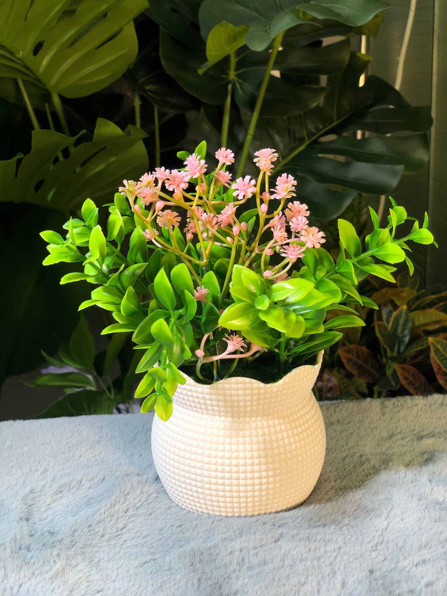 6 Pieces flower Combo. 1200 Taka. Free Delivery.